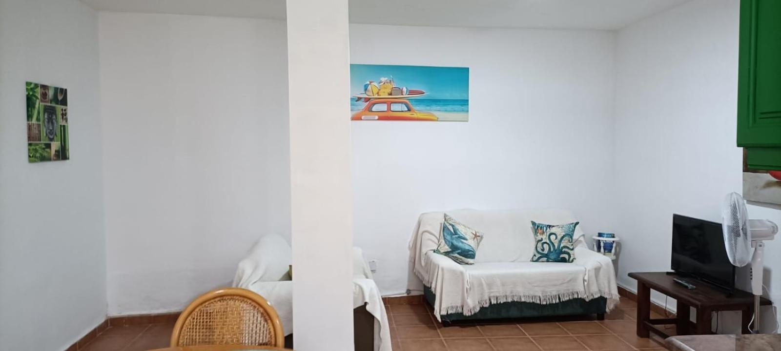 Habitacion Matrimonial En Un Bajo Bano Compartido Areas Compartidas Abades  Kültér fotó